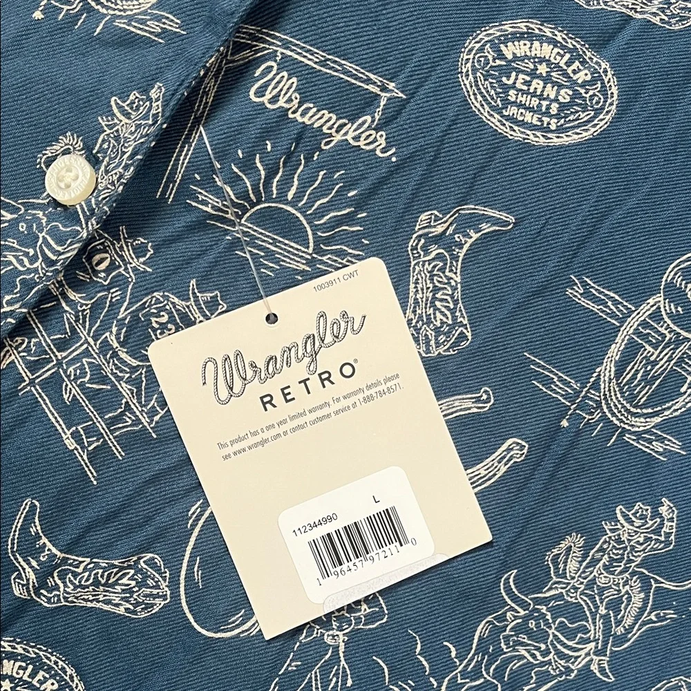 Wrangler Blue Short-Sleeve Button Front Top - Picture 3 of 7